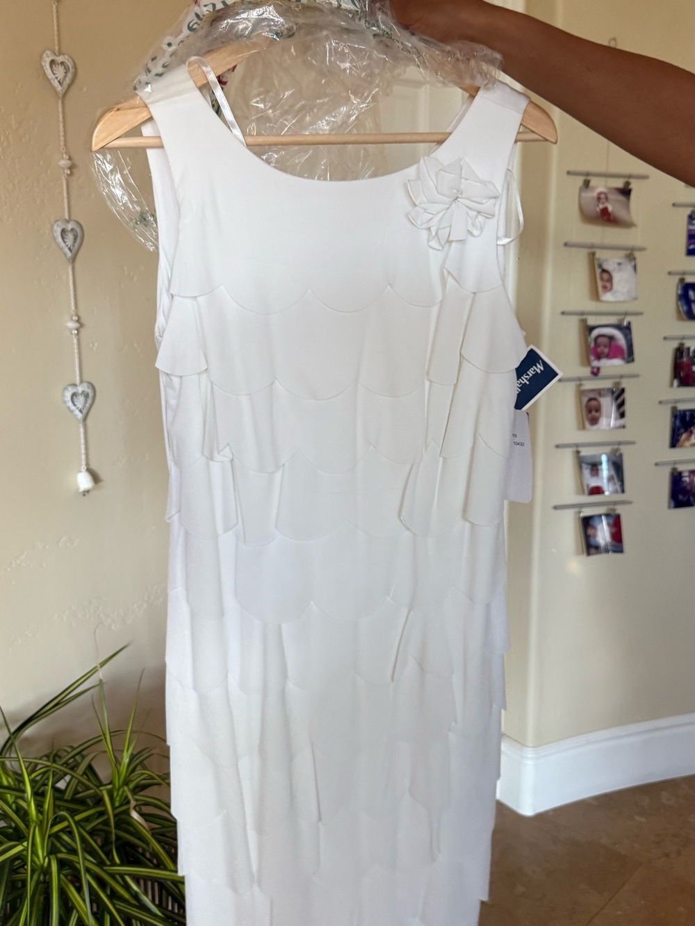 SD Collection White Sleeveless Scallop Tier Maxi Dress with Floral Accent